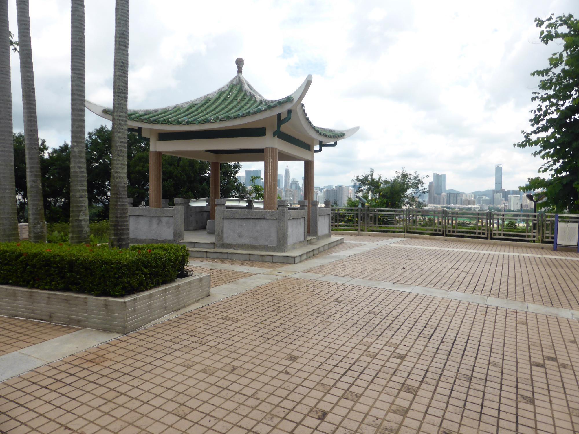 Lok Ma Chau Lookout